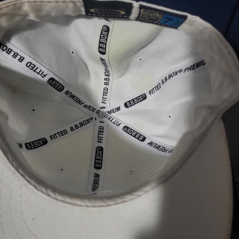 Snapbacks - Picture 11 of 14